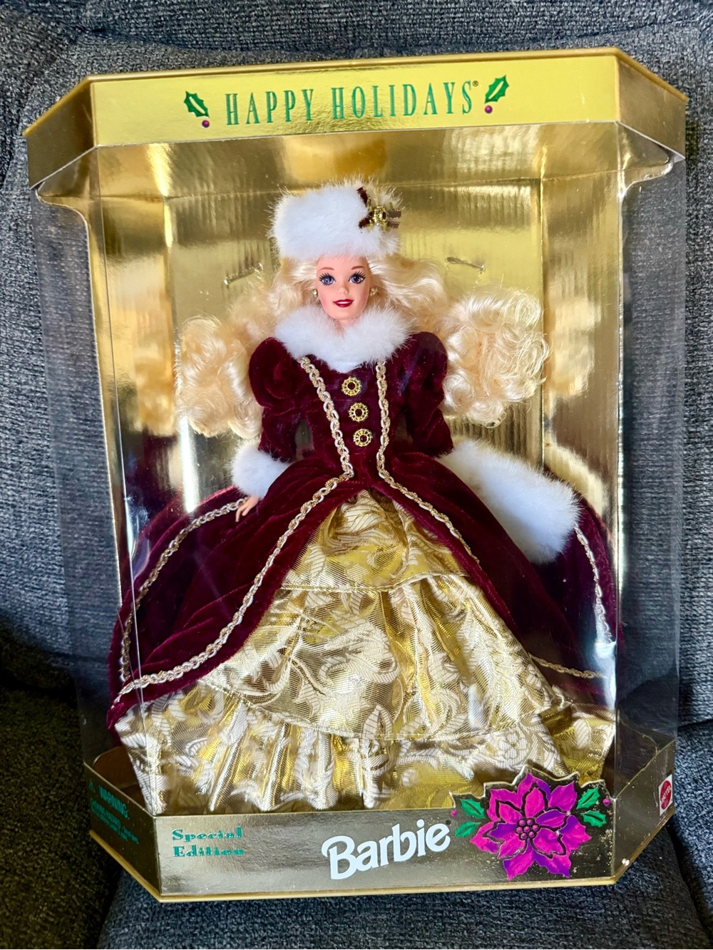 NIB 1996 Happy Holidays Barbie